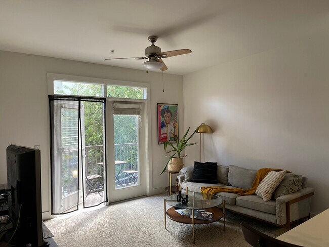 Foto del edificio - 476 Wilmer St NE