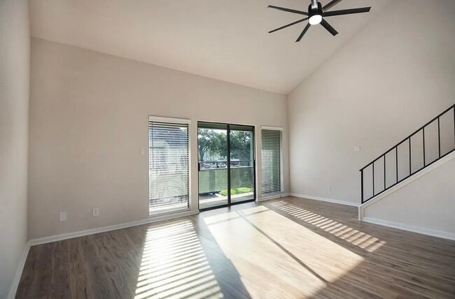 Building Photo - 14777 Wunderlich Dr