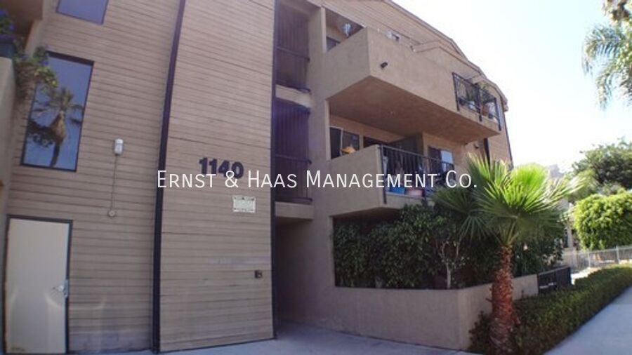 Primary Photo - 1140 Pacific Ave