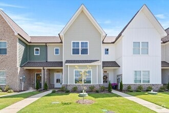 Building Photo - 193 Susan Lynn Dr