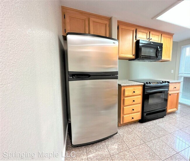 Building Photo - 2 br, 2 bath House - 22530 3rd St, #108