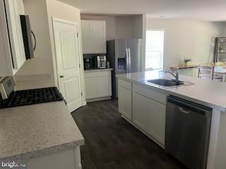 Foto del edificio - 26054 Wellspring Ave