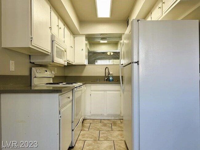 Foto del edificio - 2762 Eldora Cir