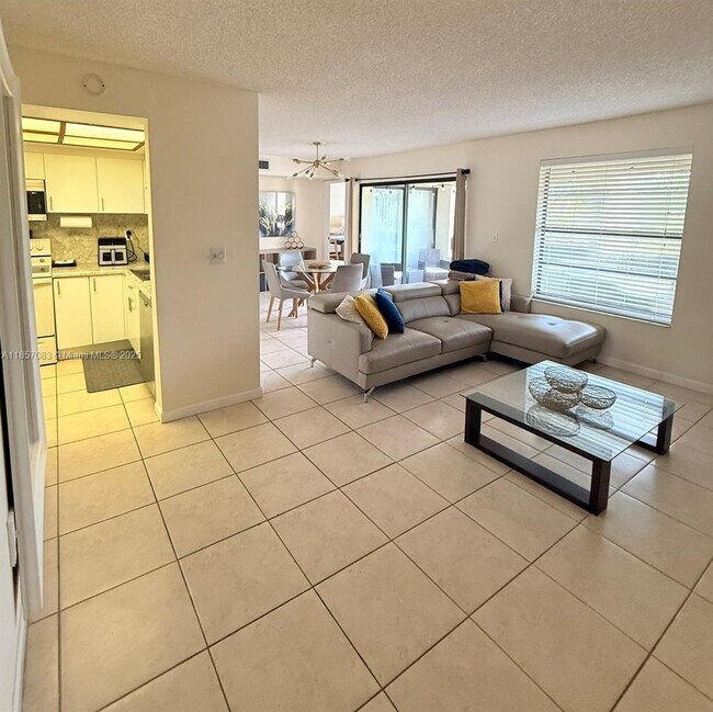 Foto del edificio - 8933 SW 123rd Ct