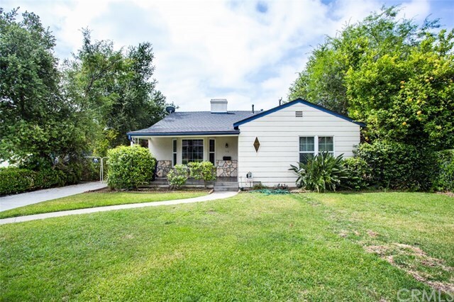Building Photo - 116 W Floral Ave