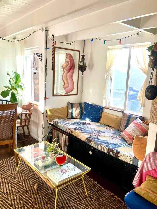 Building Photo - 1640 Lemoyne St