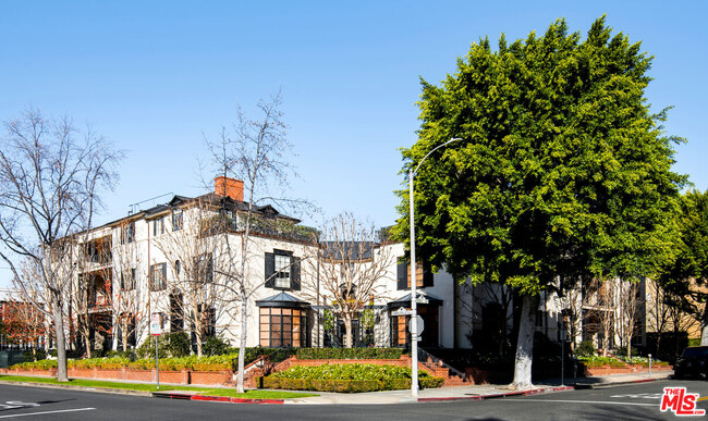 Foto del edificio - 165 S Rodeo Dr