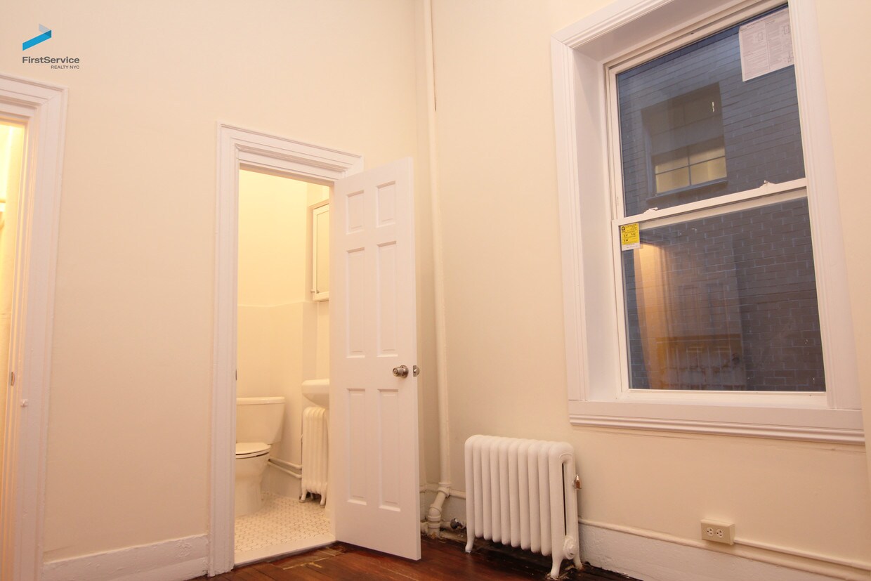 Primary Photo - 251 Lexington Ave