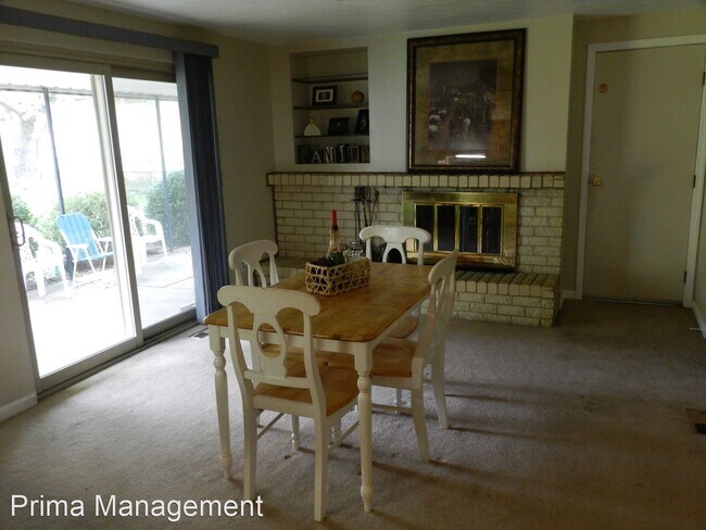 Building Photo - 4 br, 2 bath House - 6441 Larcomb Dr