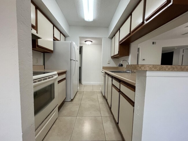 Photo - 5740 Rock Island Rd Townhome