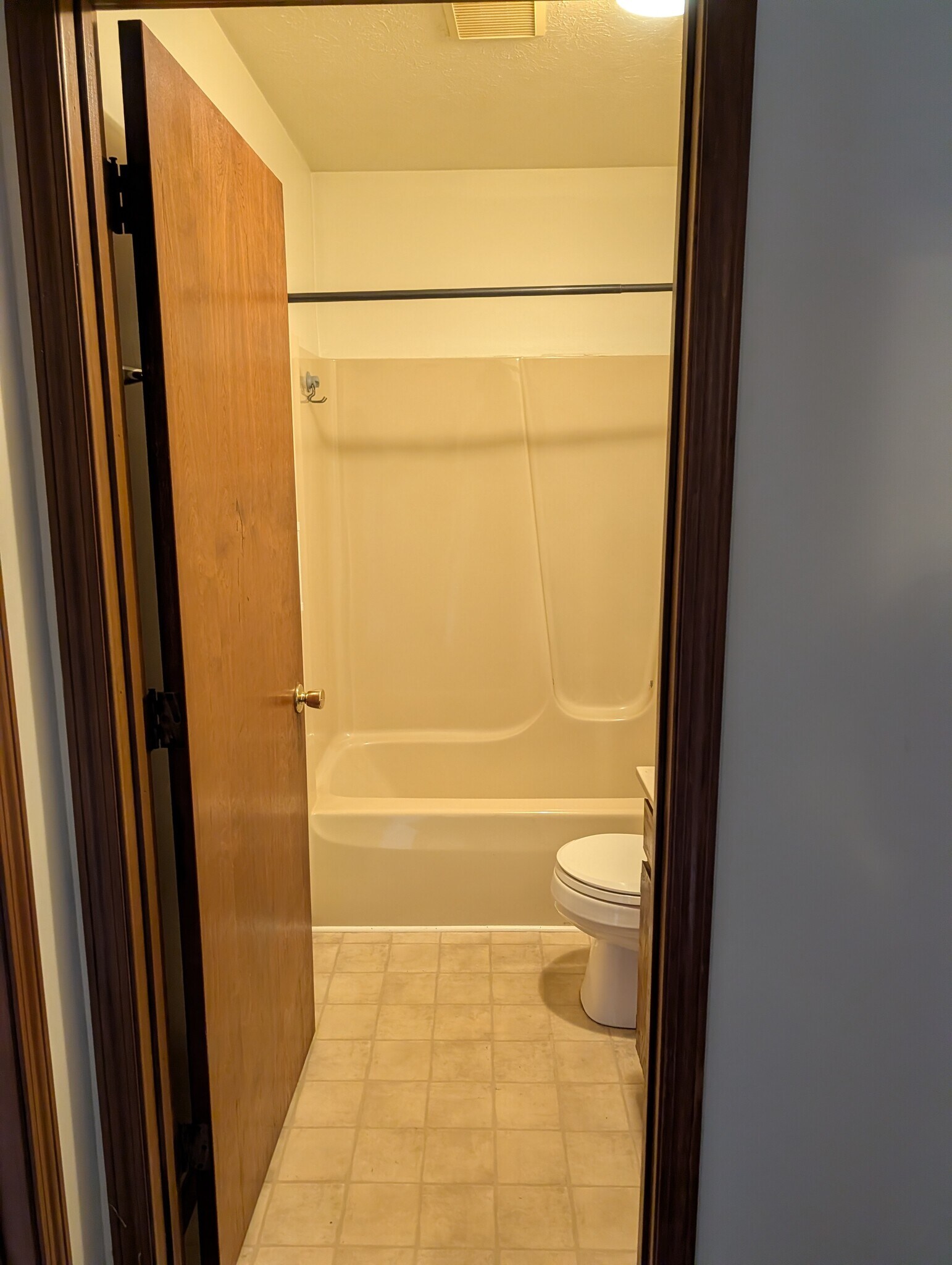 224 3rd St Wadsworth, OH 44281 – photo 4