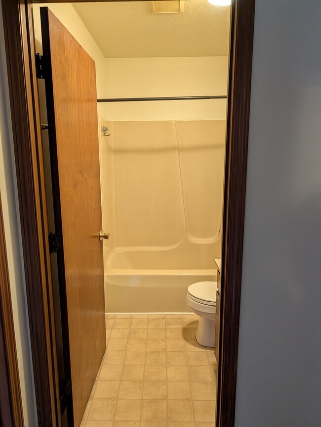 Foto del edificio - Third St Duplex