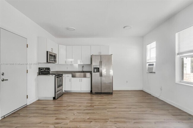 Foto del edificio - 402 NW 12th Ave