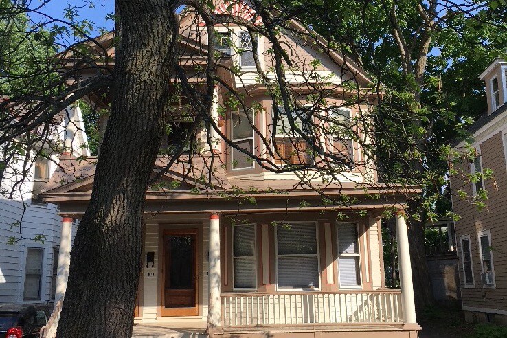 Charming Victorian home - 1038 Phoenix Ave