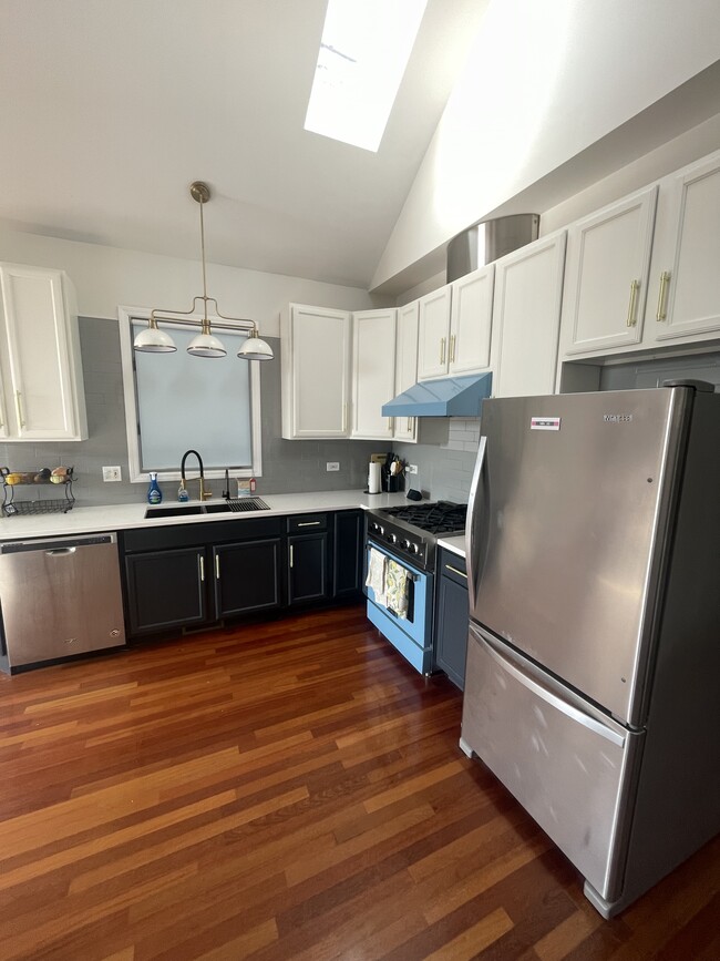 Remodel kitchen - 1925 S Racine Ave