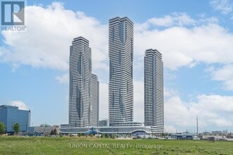 Building Photo - 225 Commerce St