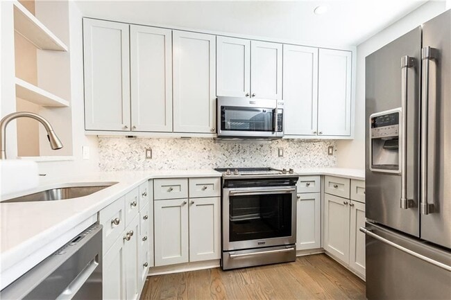 Foto del edificio - 3501 Roswell Rd NE