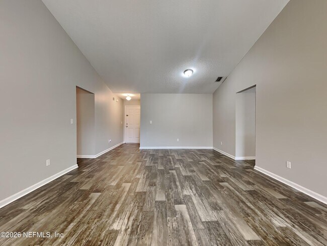 Foto del edificio - 6463 Silk Leaf Ln