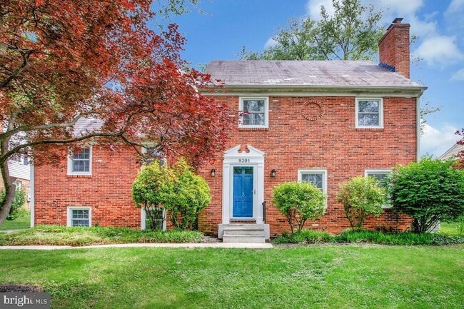 Photo - 8205 Robin Hood Ct House