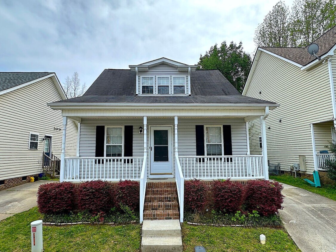 Primary Photo - Well Maintained Home in Holly Springs!