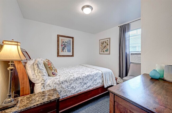 Photo - 6018 Berendo St Apartment