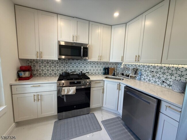 Foto del edificio - 1254 Garrison Ct