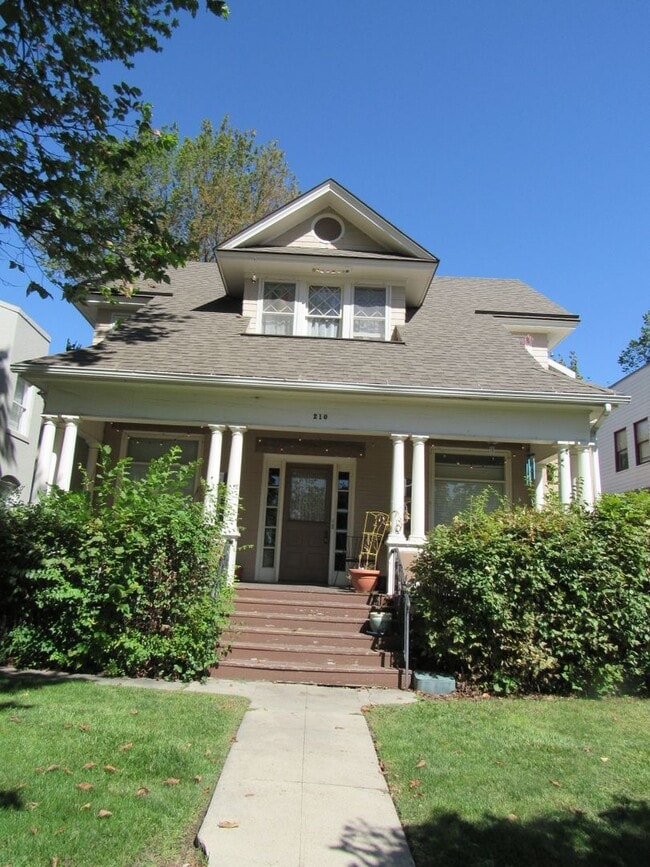 Building Photo - 210 W Bannock St