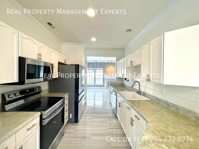 Foto del edificio - 4976 Prosperity Ridge Rd