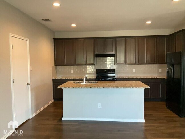Building Photo - 9038 Gibbons Trace