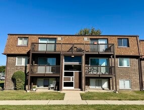 Building Photo - 119 Boardwalk St