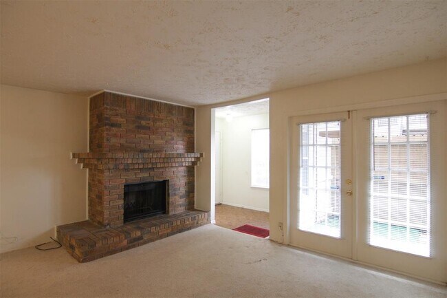 Foto del edificio - 10555 Turtlewood Ct