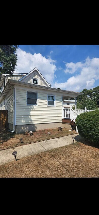 Primary Photo - 359 Erlanger Blvd