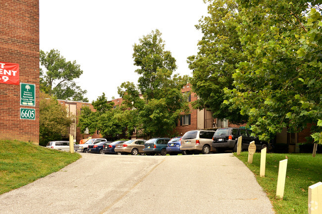 Building Photo - Berkshire Apartments