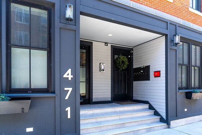 Foto del edificio - 471 Hanover St