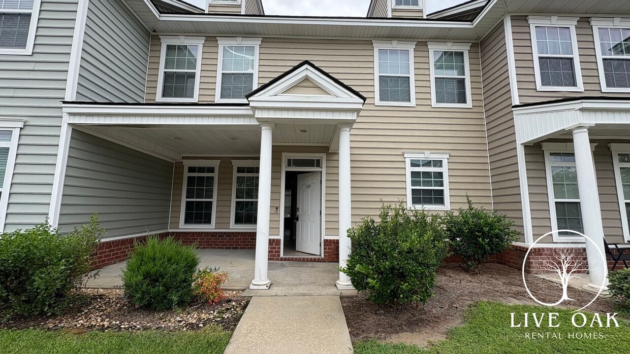 Primary Photo - 125 Governors Blvd