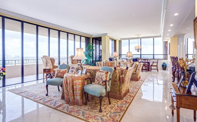 Building Photo - 11113 Biscayne Blvd