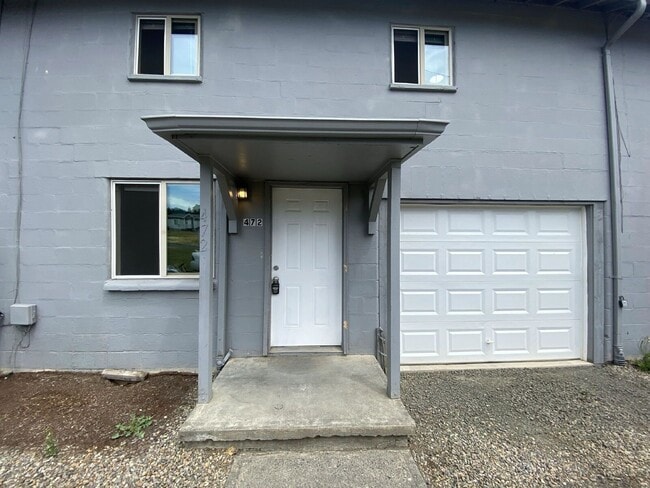 Building Photo - 452 Alder St