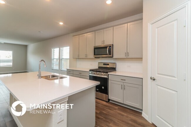 Foto del edificio - 6109 Fire Water Dr