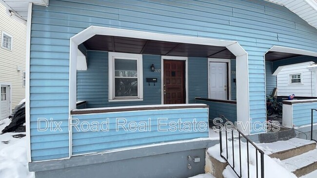 Foto del edificio - 337-339 Knecht Dr