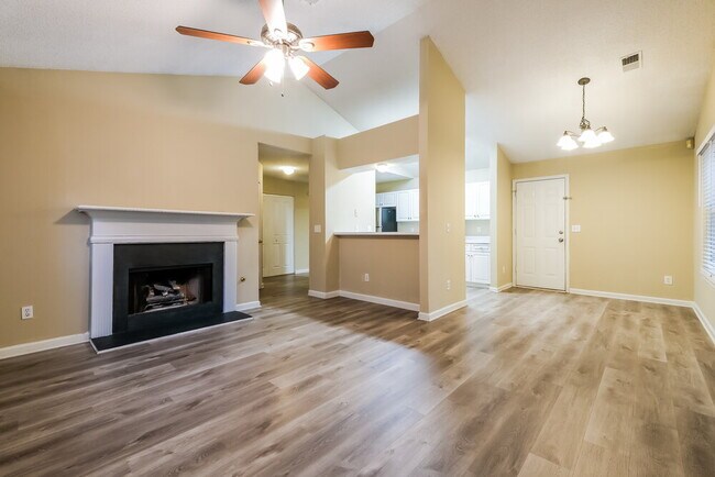 Foto del edificio - 2419 Serenity Way NW