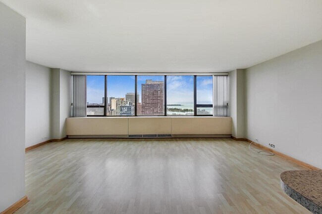 Foto del edificio - 2800 N Lake Shore Dr