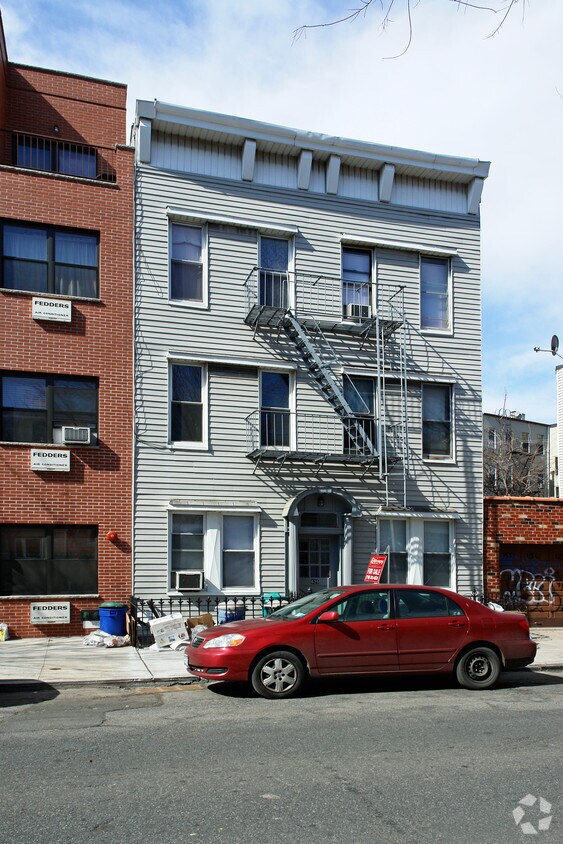Building Photo - 625 Humboldt St