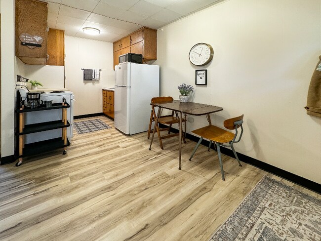 Foto del edificio - 208 2nd St S