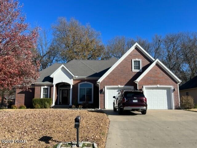 Foto principal - 819 Chesterfield Dr