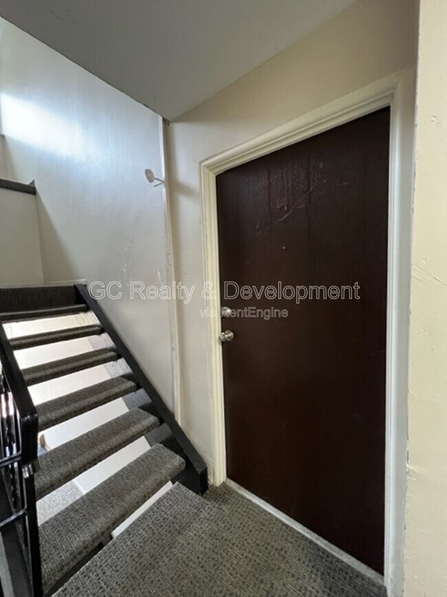 Foto del edificio - 316 N Warwick Ave