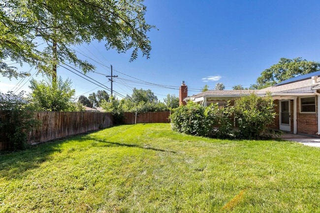Building Photo - Single Family Home in Hoffman Heights - So...