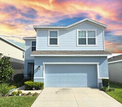 Building Photo - 10682 Old Sycamore Lp