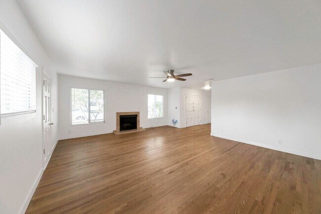 Foto del edificio - 820 Pier Ave