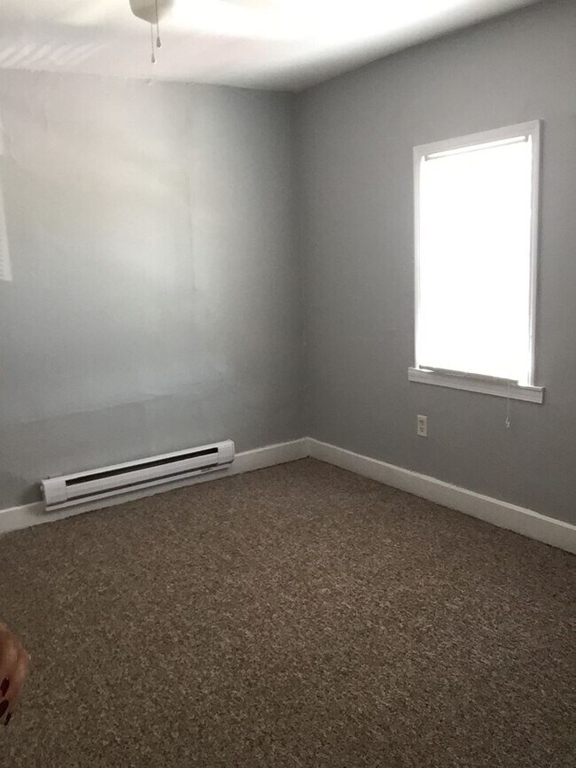 Building Photo - 110 W Walnut St