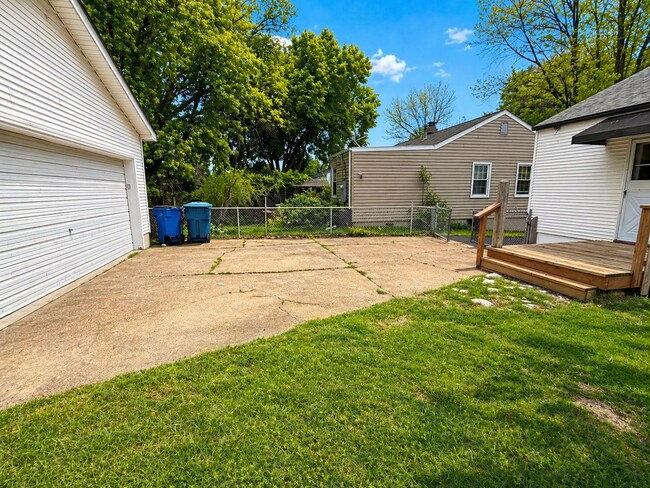 Building Photo - 8649 Kathlyn Dr